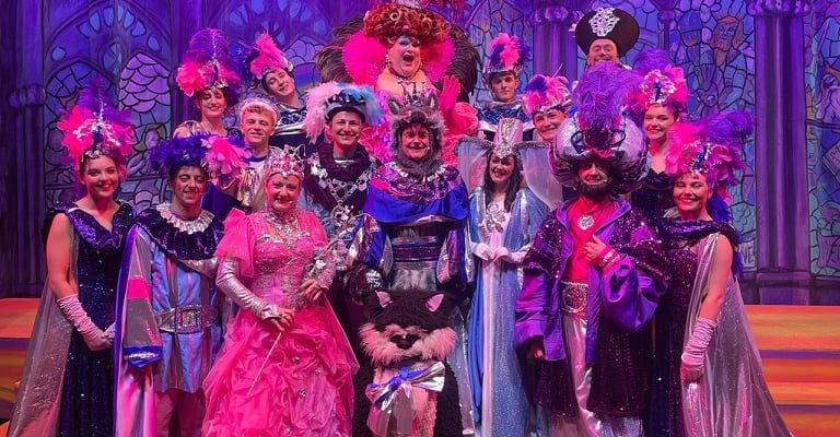 The sensational cast of DICK WHITTINGTON join the star of the show BRIAN CAPRON to welcome in the New Year at The Plaza in 2022