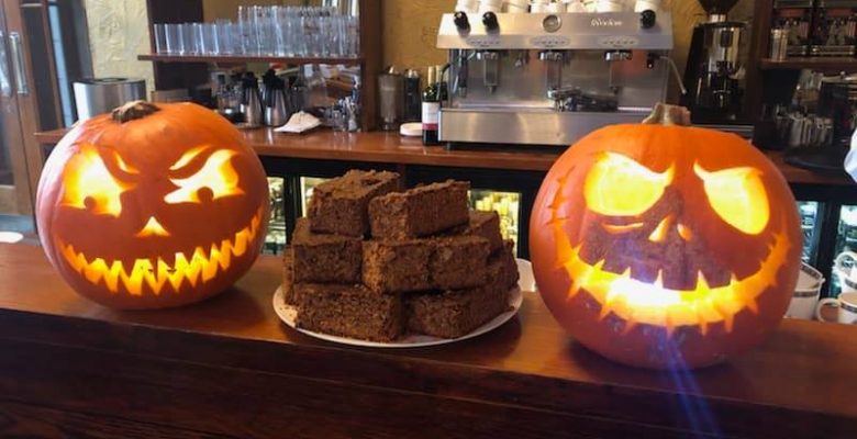 Head Chef Mike and Chef Pal Mike getting spookily creative for Halloween along with their fabulous Plaza Parkin - 30.10.19